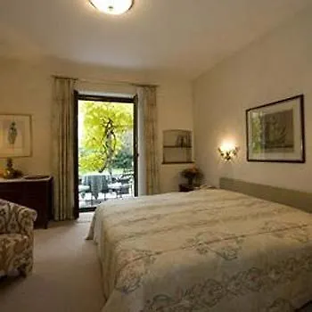 Romantik Castello Seeschloss Hotel 4*
